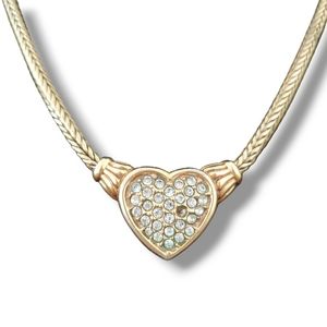 Gold Heart Pendant Necklace Gorgeous Design that looks Vintage Antique